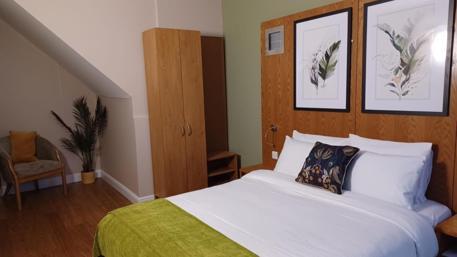 The Renishaw Rooms Ngoại thất bức ảnh